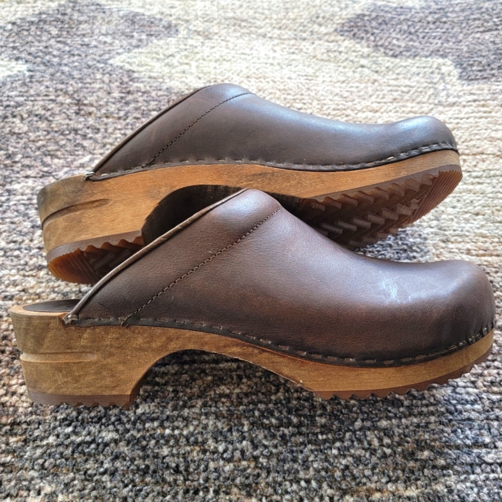 Sanita Wooden Soled Brown Leather Clogs Sz 41